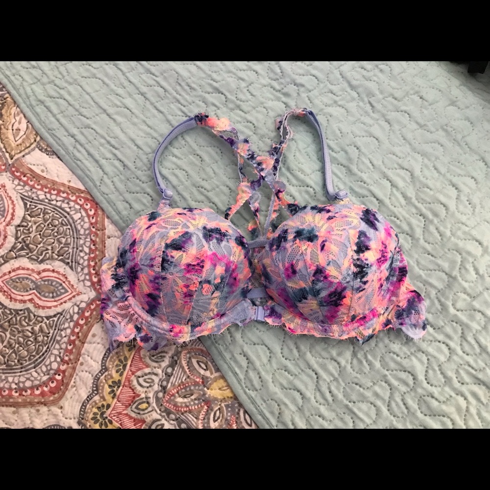 Pink VS bra